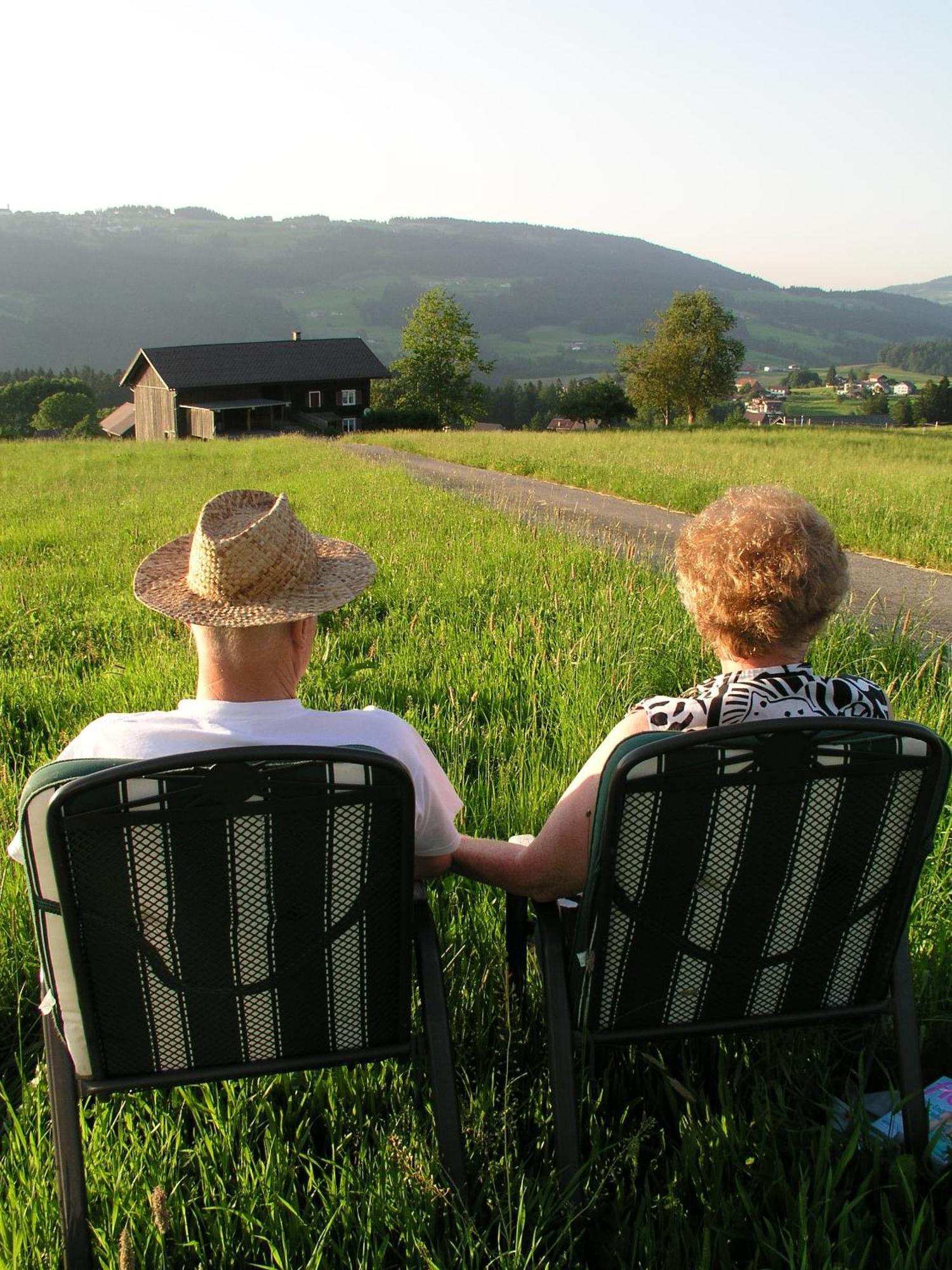 Ferienwohnungen Pension Sonnblick Крумбах Екстериор снимка