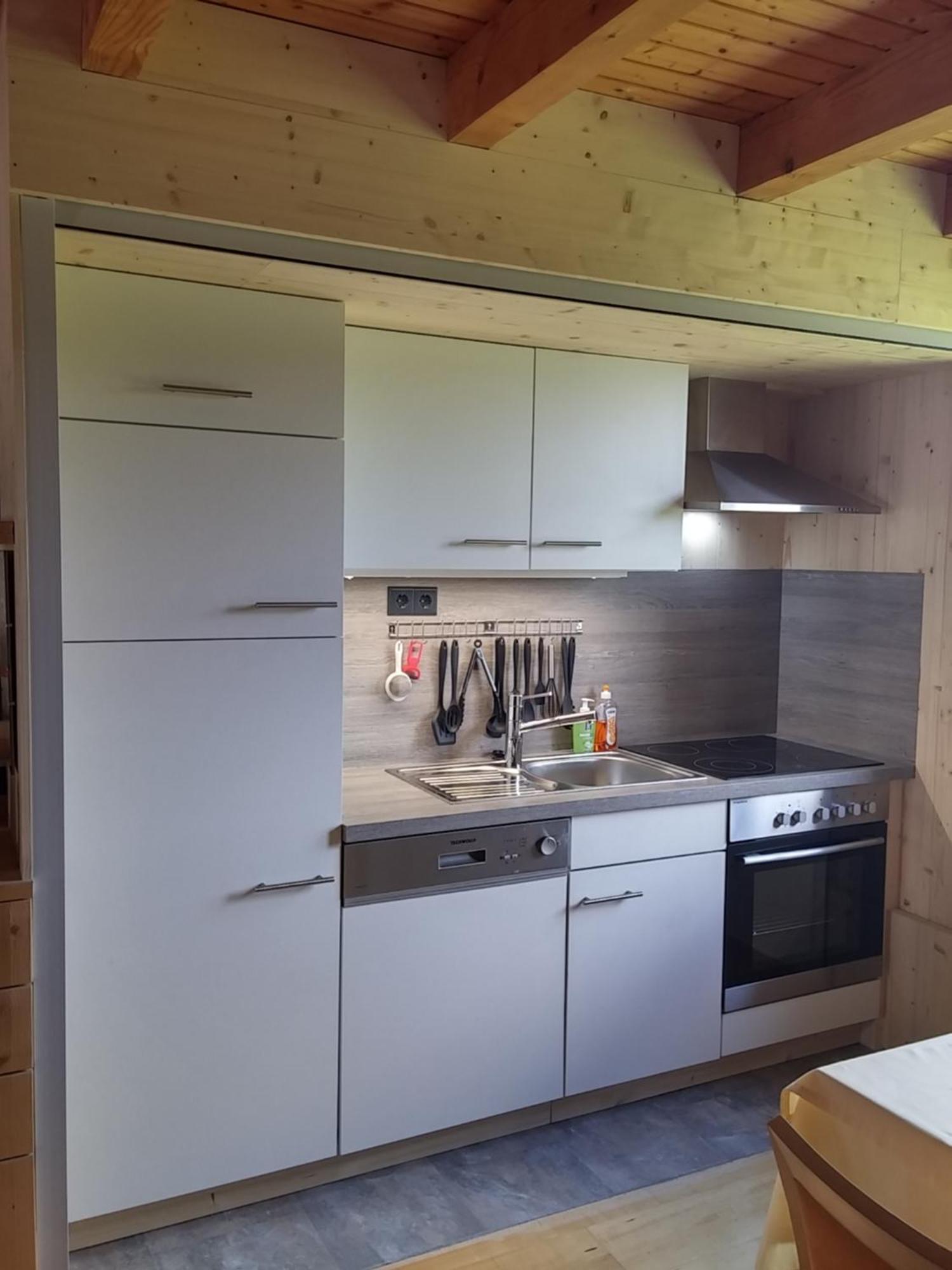 Ferienwohnungen Pension Sonnblick Крумбах Екстериор снимка