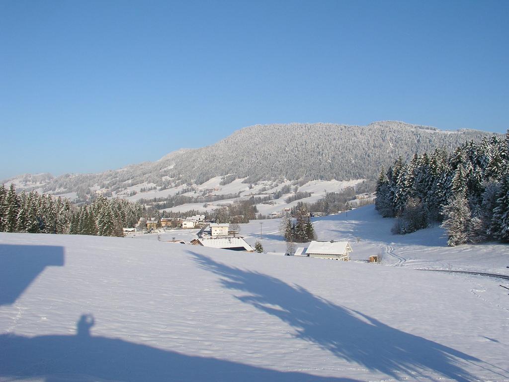Ferienwohnungen Pension Sonnblick Крумбах Екстериор снимка