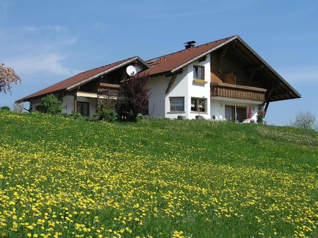 Ferienwohnungen Pension Sonnblick Крумбах Екстериор снимка