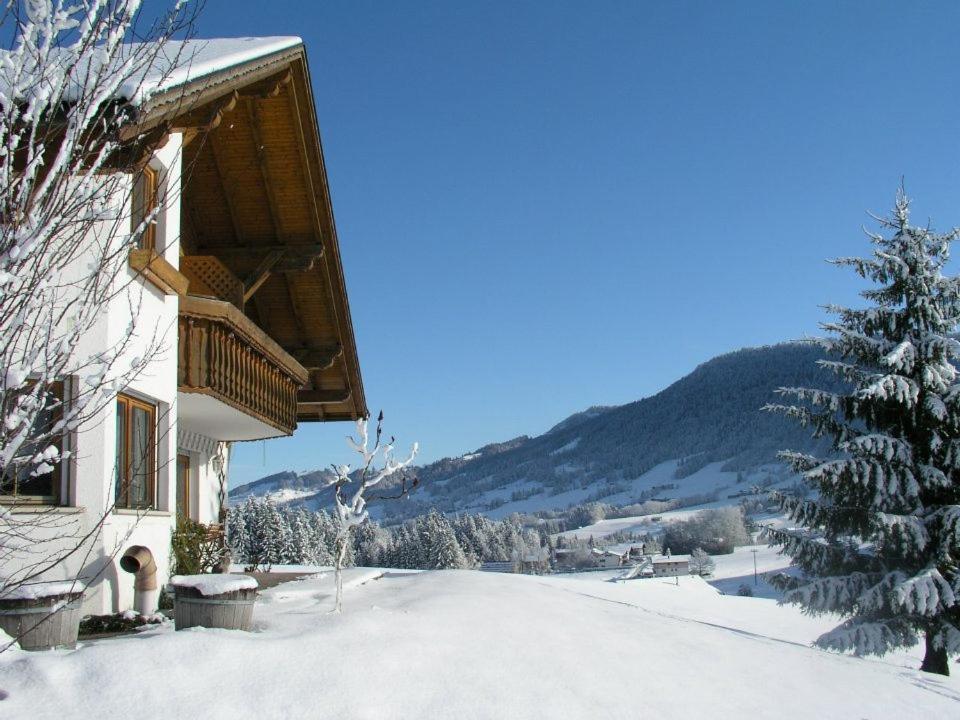 Ferienwohnungen Pension Sonnblick Крумбах Екстериор снимка